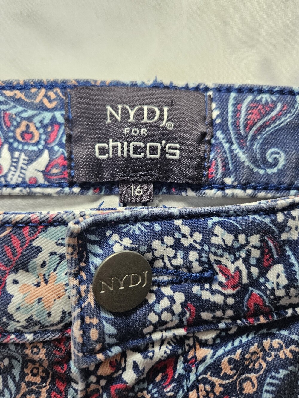 NYDJ for Chico’s Paisley Print Skinny Jeans Women’s Size 16 Blue Stretch Ankle - Picture 3 of 8